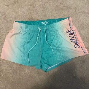 Salt life shorts, size large